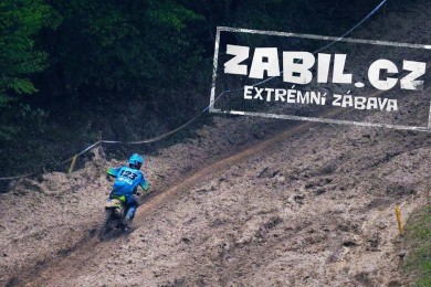 Motocross rider Marek Sukup a jeho bahňácký den na Vranově